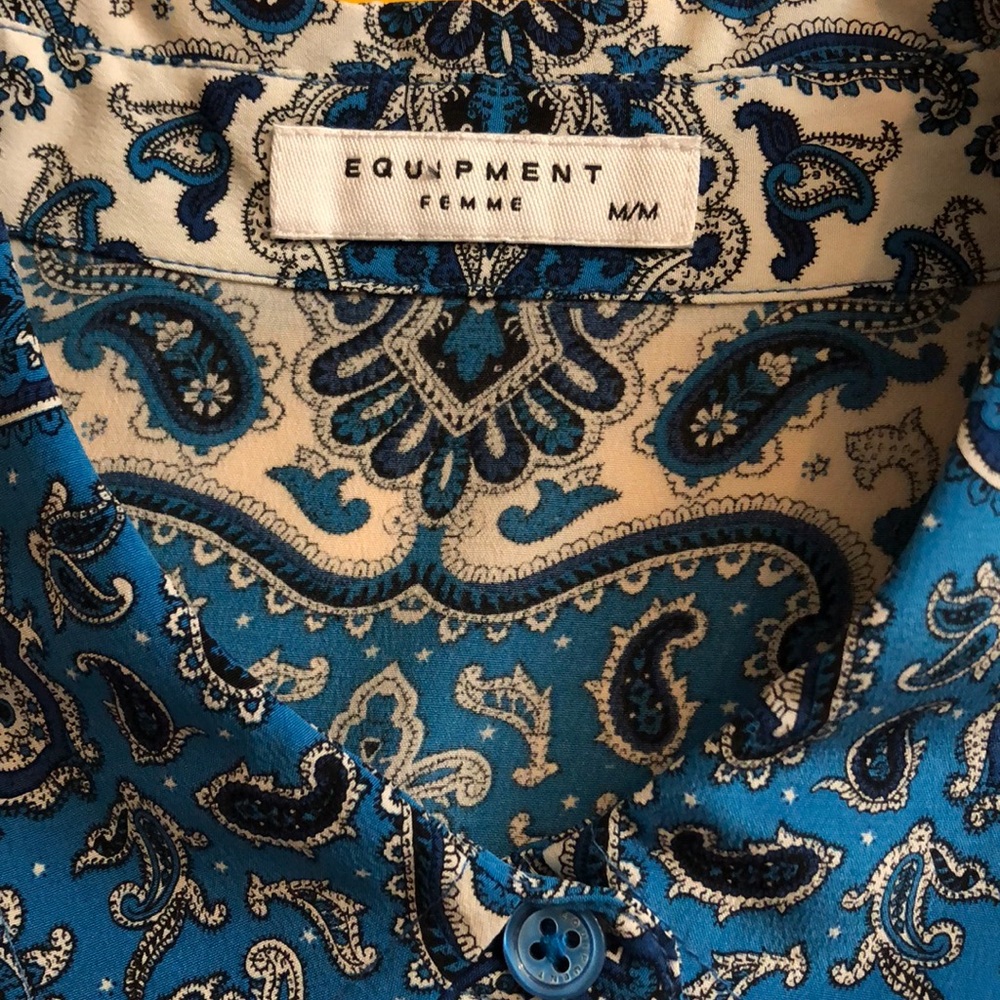 🆕 EQUIPMENT long sleeve button down blouse - Picture 6 of 9